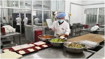 抗疫故事丨竭诚做好餐饮服务保障工作——记学生餐饮管理服务中心饮食一部张村的抗疫故事